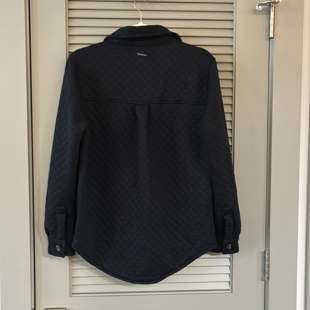 NWT Travis Mathew Diamond Quilted Shacket Black Sz XS - Picture 8 of 10